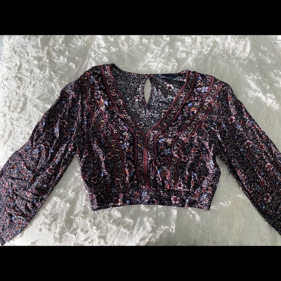 american eagle flowy shirt - Picture 1 of 2